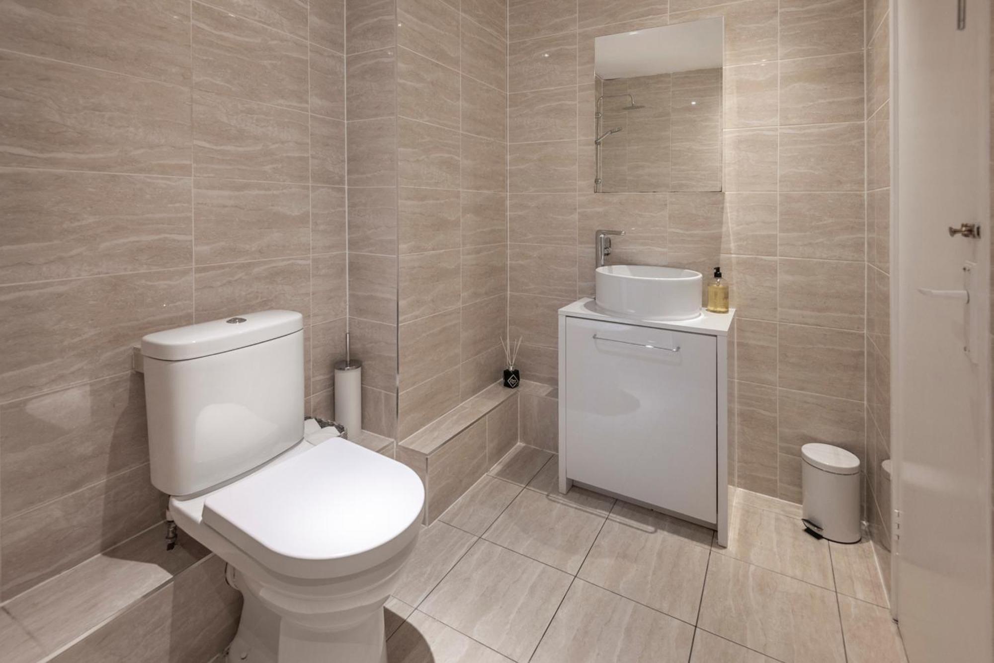 Apartament 2 Bed Town House With Garden In Hackney, Londyn Zewnętrze zdjęcie