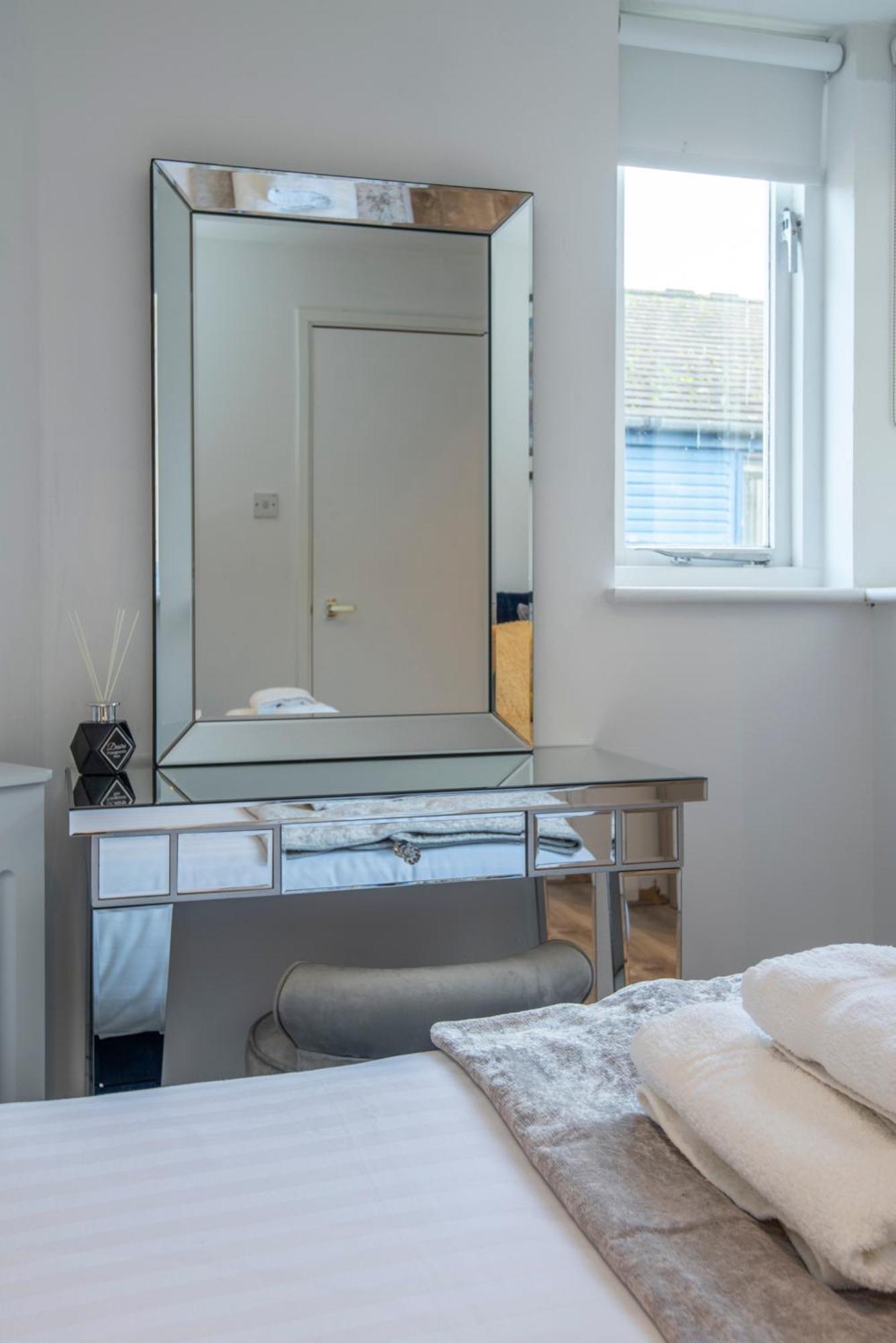 Apartament 2 Bed Town House With Garden In Hackney, Londyn Zewnętrze zdjęcie