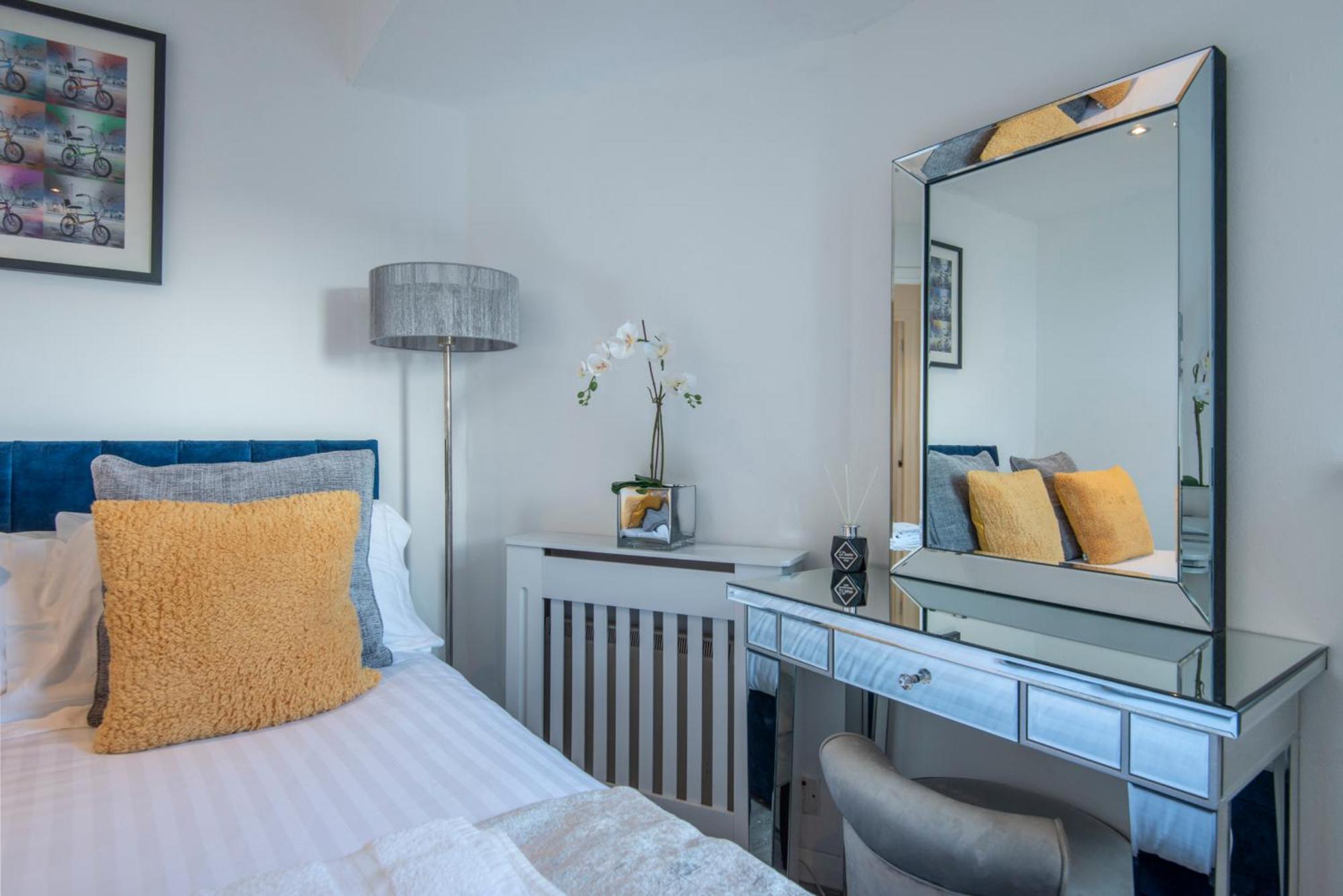 Apartament 2 Bed Town House With Garden In Hackney, Londyn Zewnętrze zdjęcie
