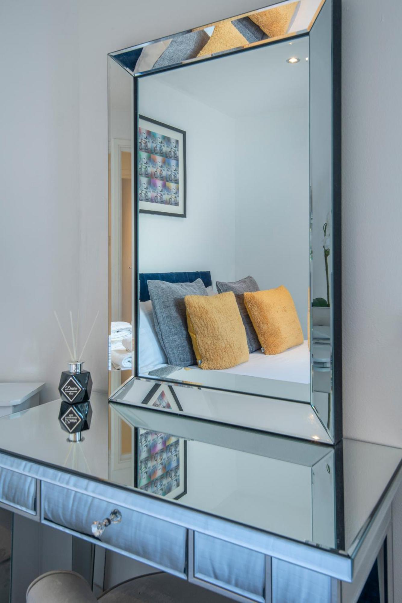 Apartament 2 Bed Town House With Garden In Hackney, Londyn Zewnętrze zdjęcie